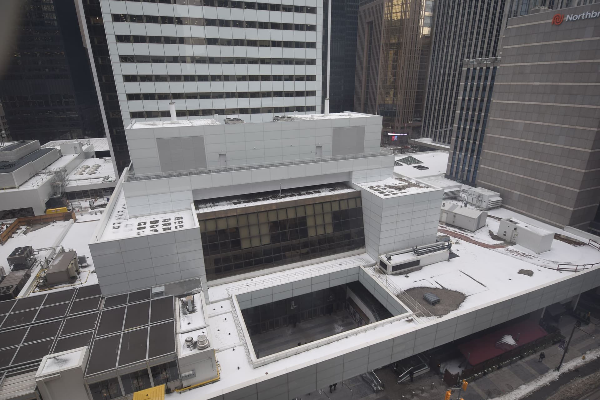 BMO First Canadian Place Trading Floor Data Centre